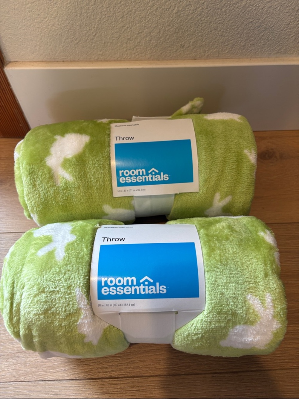 Room Essentials Lime Green and White Bunny Plush Throw Blanket - Set of 2
